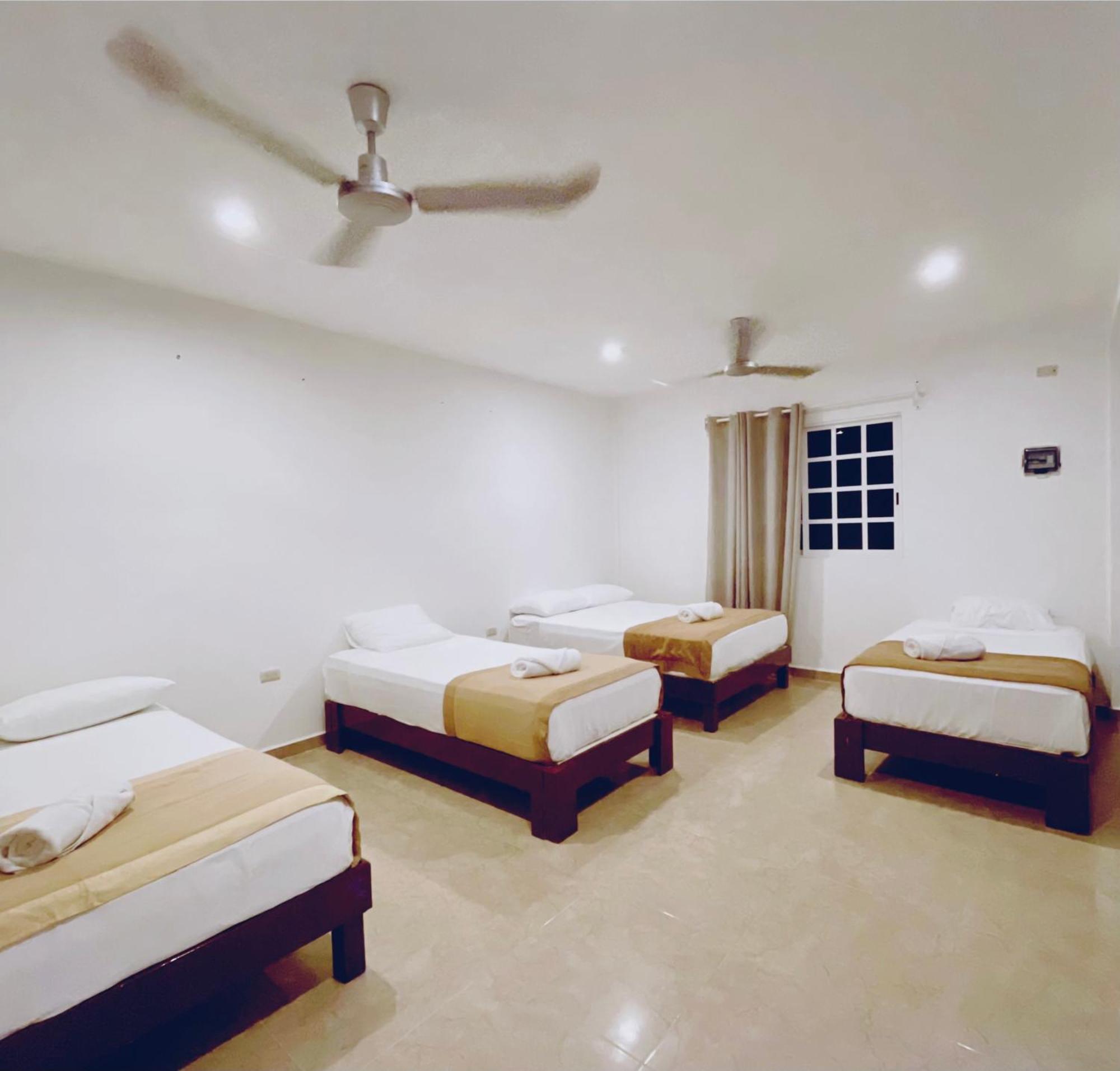 Pachamama Holbox - Hostel & Private Apartments Buitenkant foto