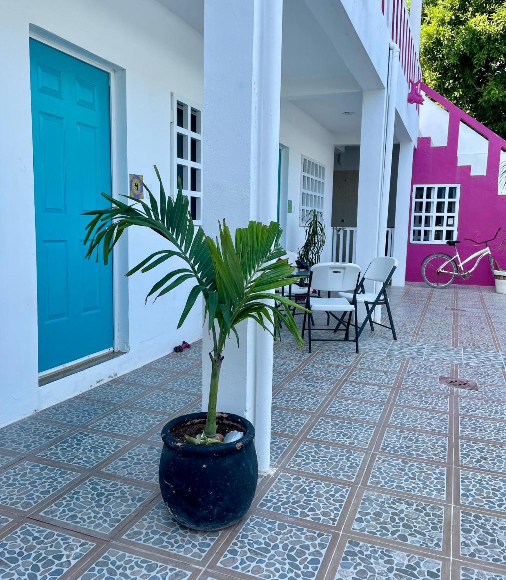 Pachamama Holbox - Hostel & Private Apartments Buitenkant foto