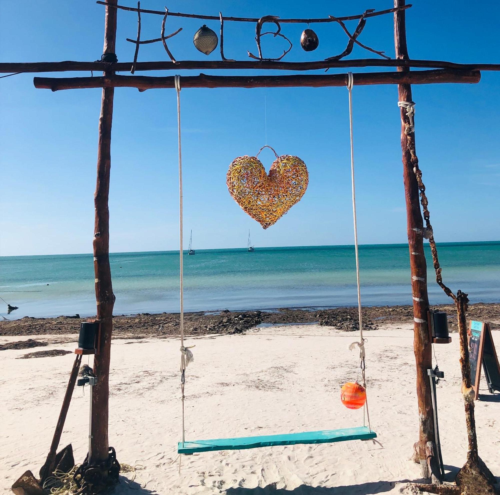 Pachamama Holbox - Hostel & Private Apartments Buitenkant foto